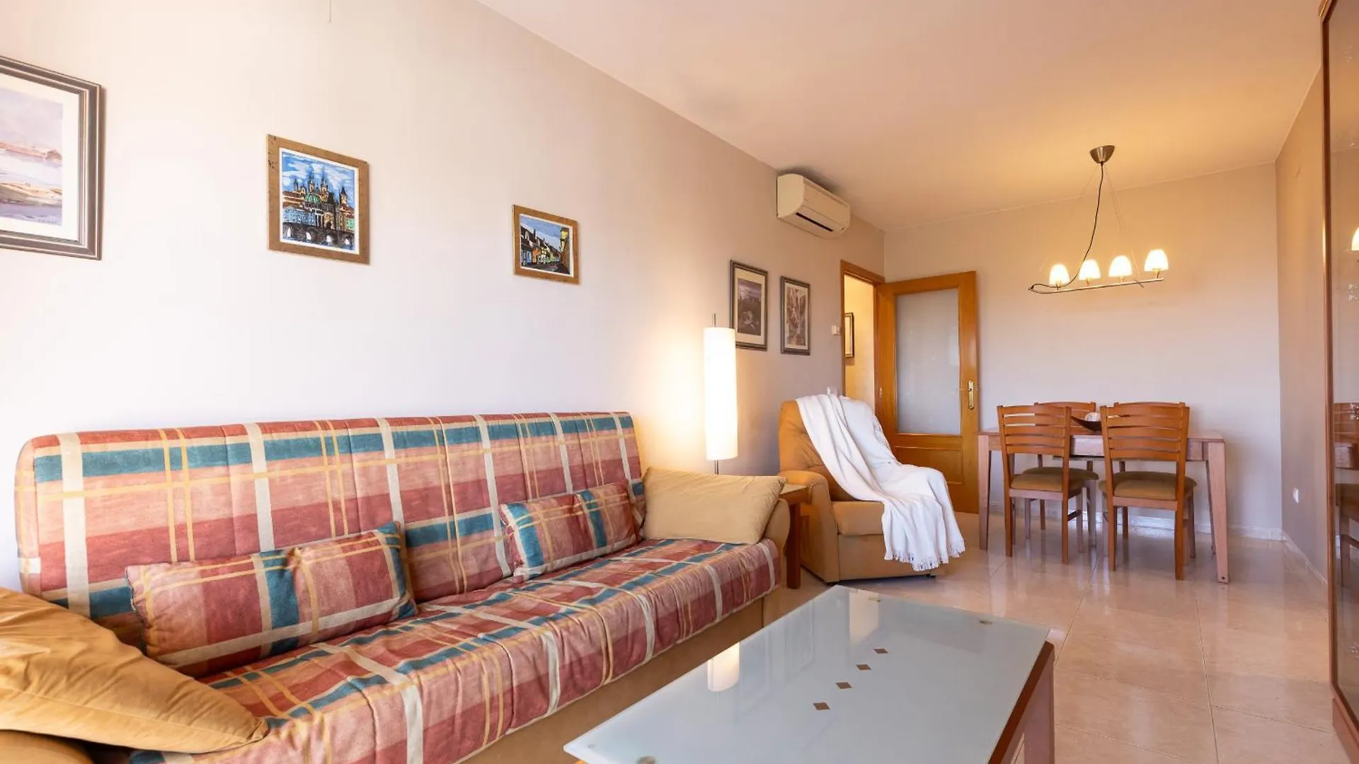 Apartment Pinamar Salou Spain